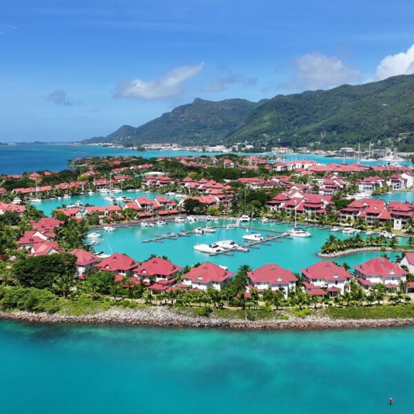 Seychelles Tour Package | 5 Nights & 6 Days Island Getaway